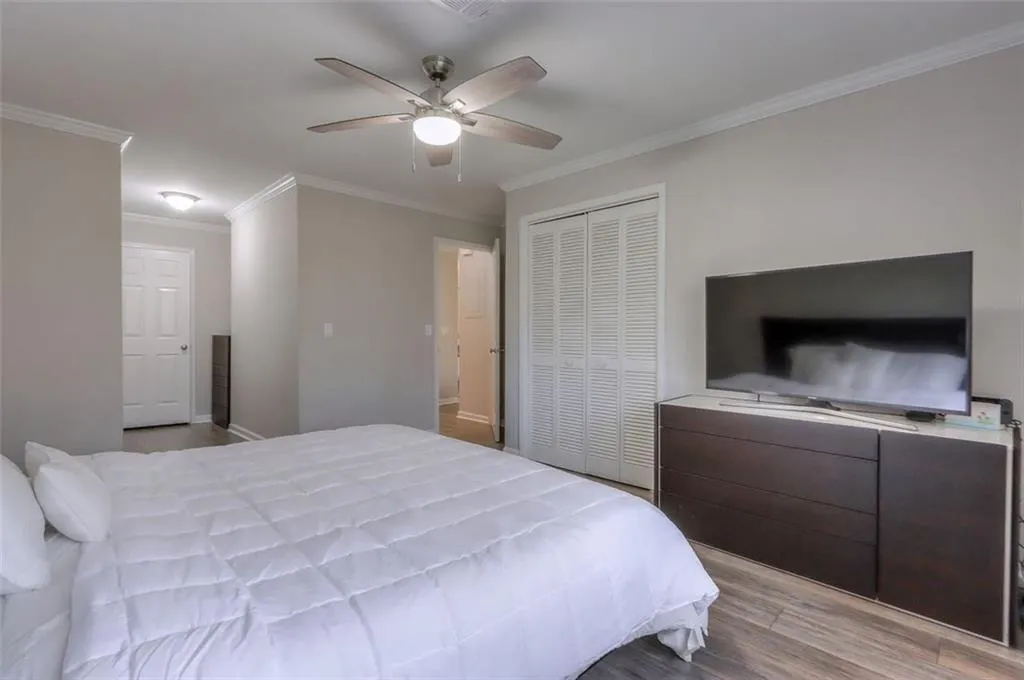 405 Barrington Hills Drive, Sandy Springs, Georgia 30350, 2 Bedrooms Bedrooms, ,2 BathroomsBathrooms,Residential,Sold,405 Barrington Hills Drive,6847193