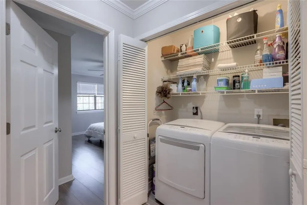 405 Barrington Hills Drive, Sandy Springs, Georgia 30350, 2 Bedrooms Bedrooms, ,2 BathroomsBathrooms,Residential,Sold,405 Barrington Hills Drive,6847193