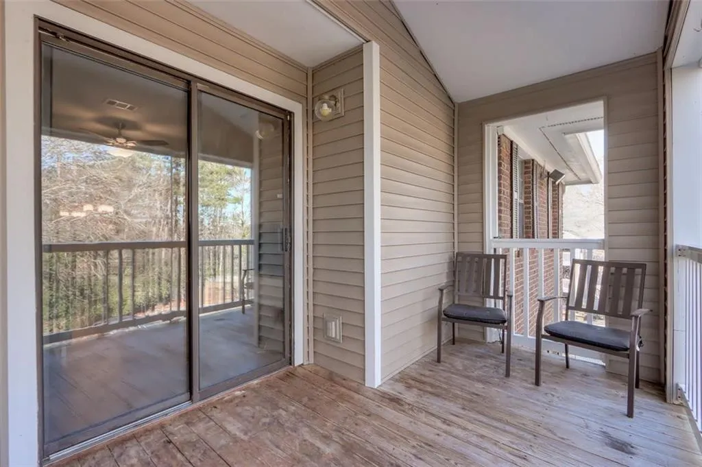 405 Barrington Hills Drive, Sandy Springs, Georgia 30350, 2 Bedrooms Bedrooms, ,2 BathroomsBathrooms,Residential,Sold,405 Barrington Hills Drive,6847193