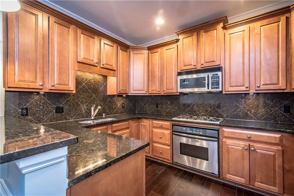 4805 Ivy Ridge Drive Unit 205, Atlanta, Georgia 30339, 2 Bedrooms Bedrooms, ,2 BathroomsBathrooms,Residential,Sold,4805 Ivy Ridge Drive Unit 205,5924495