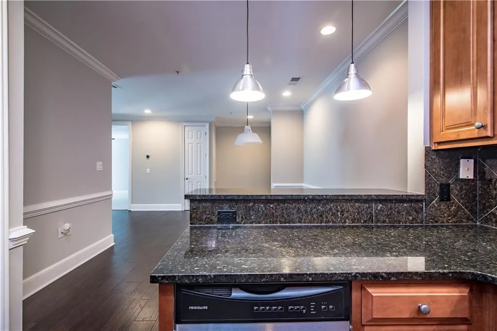 4805 Ivy Ridge Drive Unit 205, Atlanta, Georgia 30339, 2 Bedrooms Bedrooms, ,2 BathroomsBathrooms,Residential,Sold,4805 Ivy Ridge Drive Unit 205,5924495