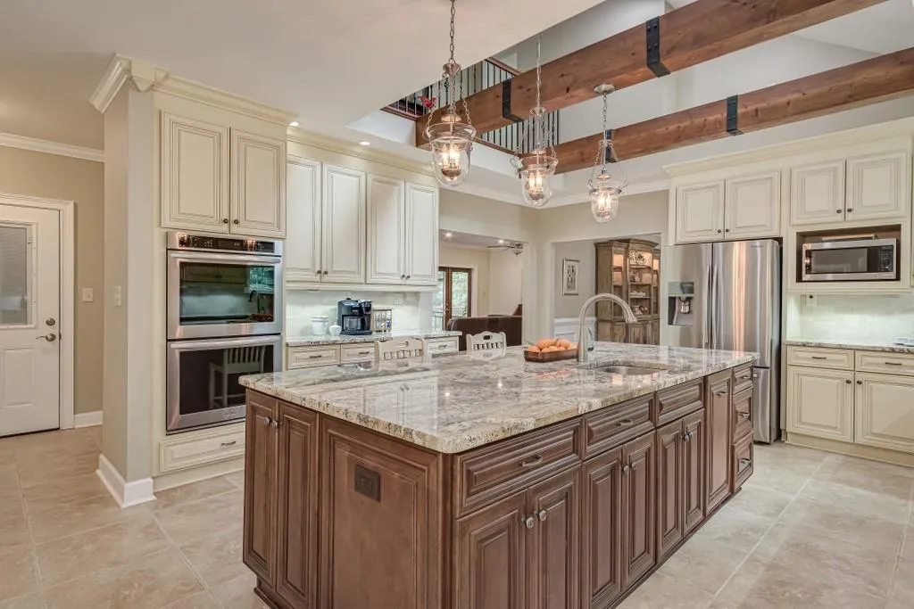 1310 Heards Ferry Road Nw, Atlanta, Georgia 30328, 5 Bedrooms Bedrooms, ,6 BathroomsBathrooms,Residential,Sold,1310 Heards Ferry Road Nw,6736969