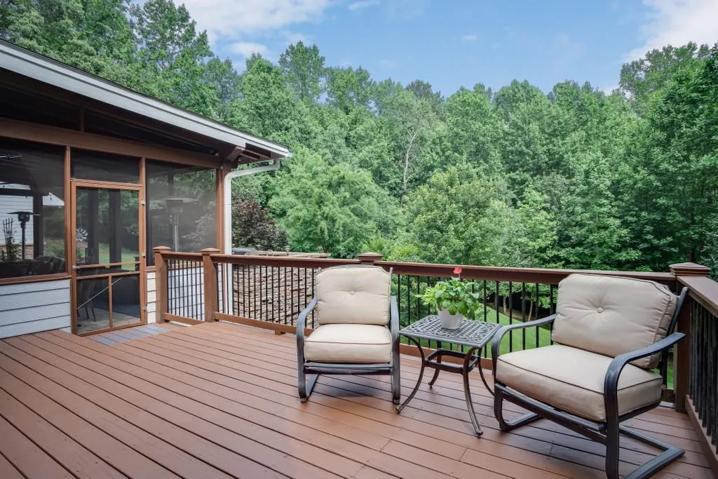 1310 Heards Ferry Road Nw, Atlanta, Georgia 30328, 5 Bedrooms Bedrooms, ,6 BathroomsBathrooms,Residential,Sold,1310 Heards Ferry Road Nw,6736969