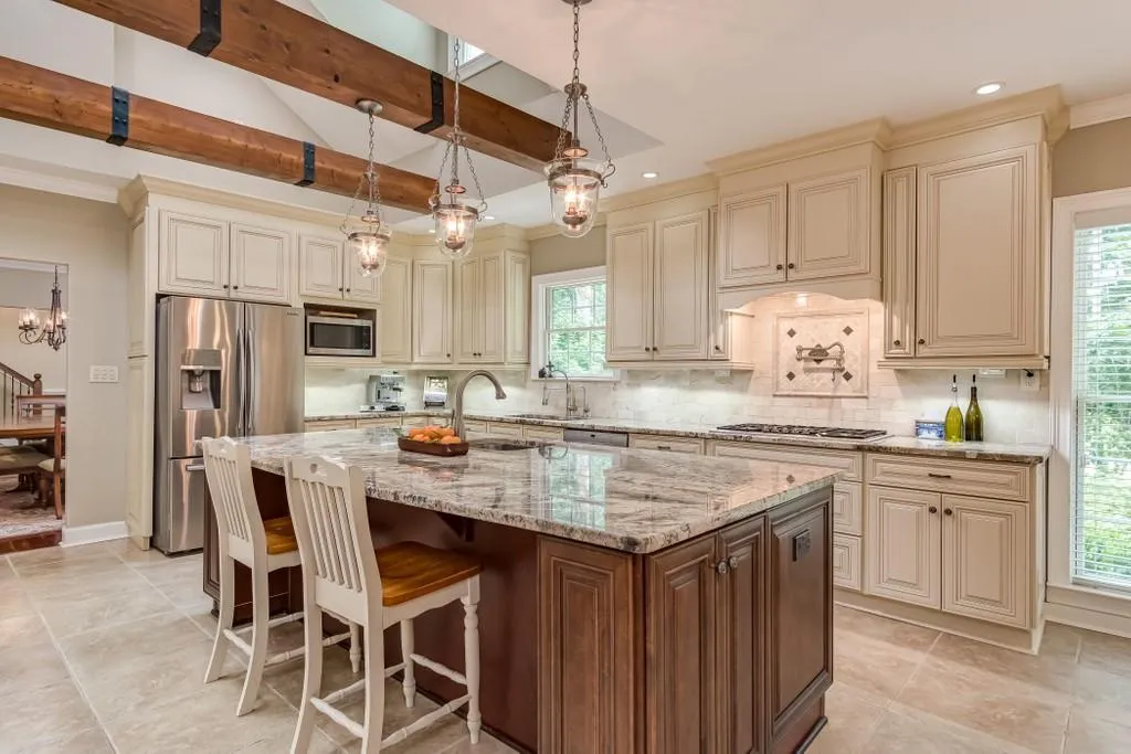 1310 Heards Ferry Road Nw, Atlanta, Georgia 30328, 5 Bedrooms Bedrooms, ,6 BathroomsBathrooms,Residential,Sold,1310 Heards Ferry Road Nw,6736969