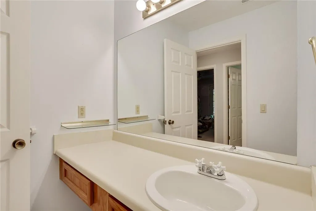 109 Gettysburg Place Unit 0, Sandy Springs, Georgia 30350, 2 Bedrooms Bedrooms, ,1 BathroomBathrooms,Residential,Sold,109 Gettysburg Place Unit 0,5738568