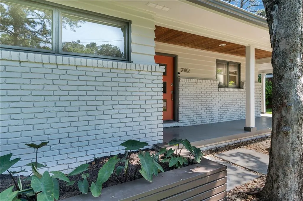 2182 Melante Drive, Atlanta, Georgia 30324, 4 Bedrooms Bedrooms, ,2 BathroomsBathrooms,Residential,Sold,2182 Melante Drive,6010439