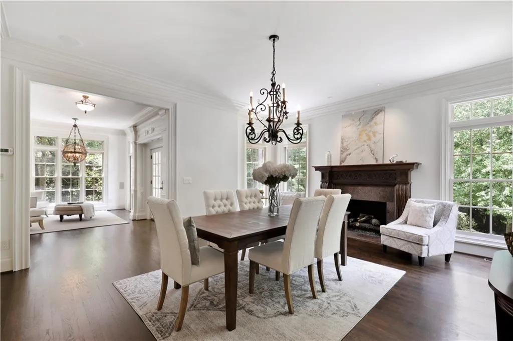 4917 Rebel Trail, Atlanta, Georgia 30327, 6 Bedrooms Bedrooms, ,5 BathroomsBathrooms,Residential,Sold,4917 Rebel Trail,6959559