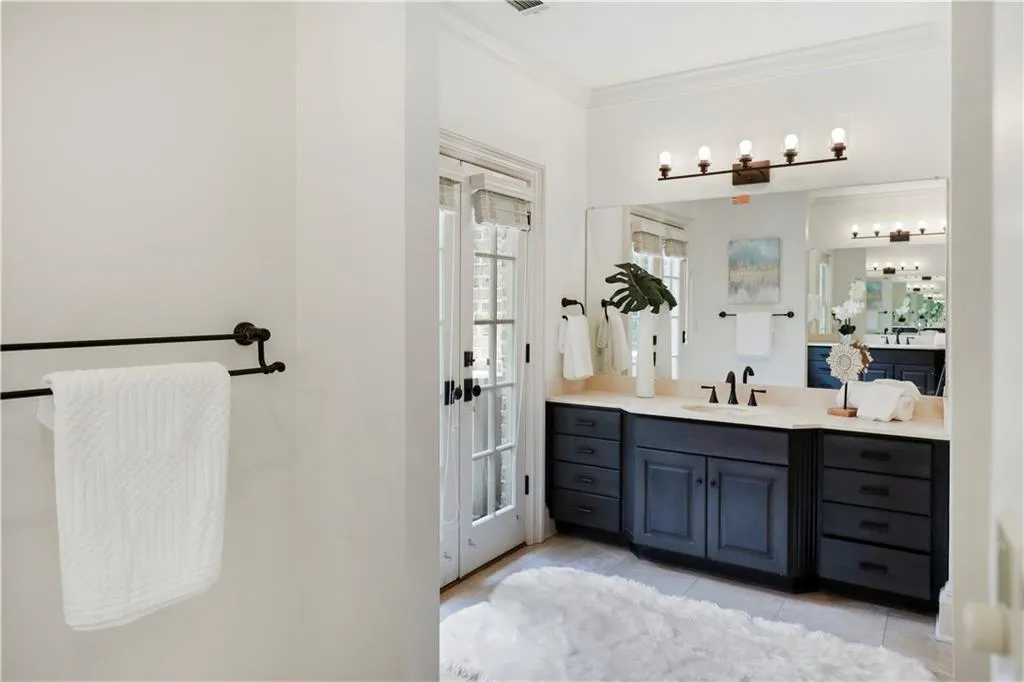 4917 Rebel Trail, Atlanta, Georgia 30327, 6 Bedrooms Bedrooms, ,5 BathroomsBathrooms,Residential,Sold,4917 Rebel Trail,6959559