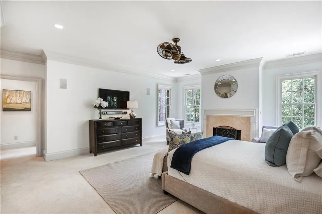 4917 Rebel Trail, Atlanta, Georgia 30327, 6 Bedrooms Bedrooms, ,5 BathroomsBathrooms,Residential,Sold,4917 Rebel Trail,6959559