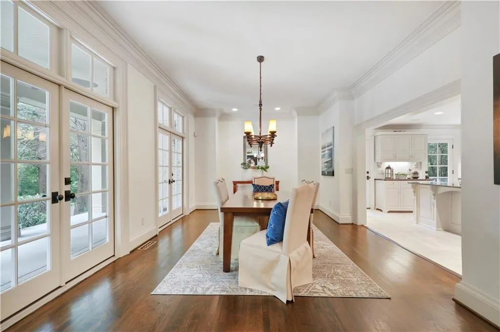 4917 Rebel Trail, Atlanta, Georgia 30327, 6 Bedrooms Bedrooms, ,5 BathroomsBathrooms,Residential,Sold,4917 Rebel Trail,6959559