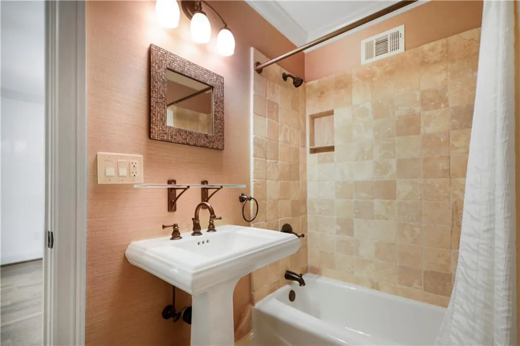 4917 Rebel Trail, Atlanta, Georgia 30327, 6 Bedrooms Bedrooms, ,5 BathroomsBathrooms,Residential,Sold,4917 Rebel Trail,6959559