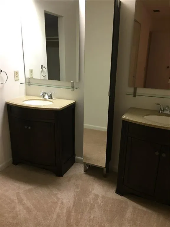 62 Dunwoody Springs Drive Ne Unit 62, Atlanta, Georgia 30328, 3 Bedrooms Bedrooms, ,2 BathroomsBathrooms,Residential,Sold,62 Dunwoody Springs Drive Ne Unit 62,5888168