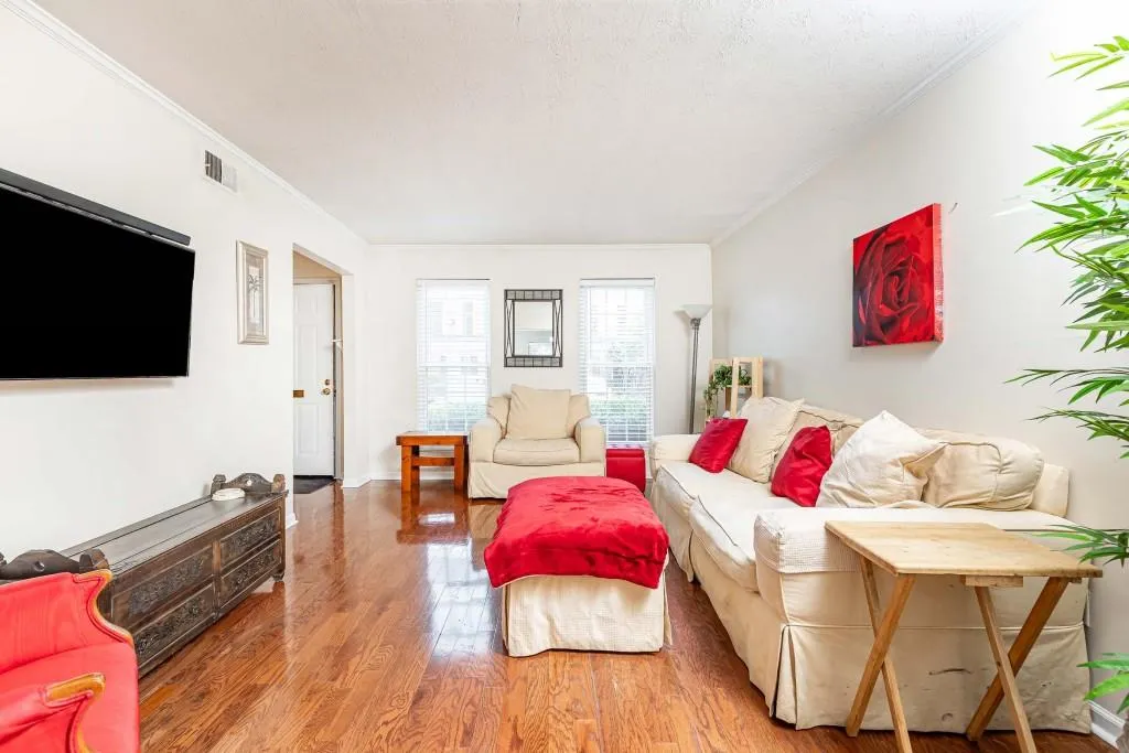 10 Market Square Place Nw, Atlanta, Georgia 30318, 2 Bedrooms Bedrooms, ,2 BathroomsBathrooms,Residential,For Sale,10 Market Square Place Nw,7622594