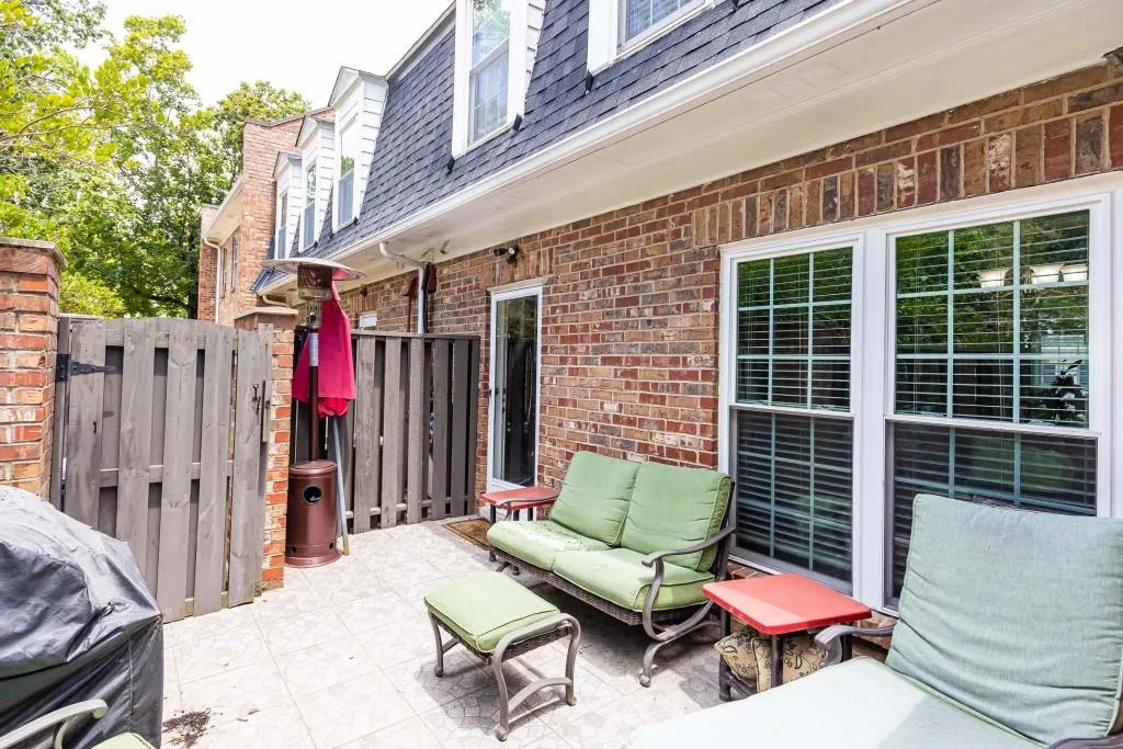 10 Market Square Place Nw, Atlanta, Georgia 30318, 2 Bedrooms Bedrooms, ,2 BathroomsBathrooms,Residential,For Sale,10 Market Square Place Nw,7622594