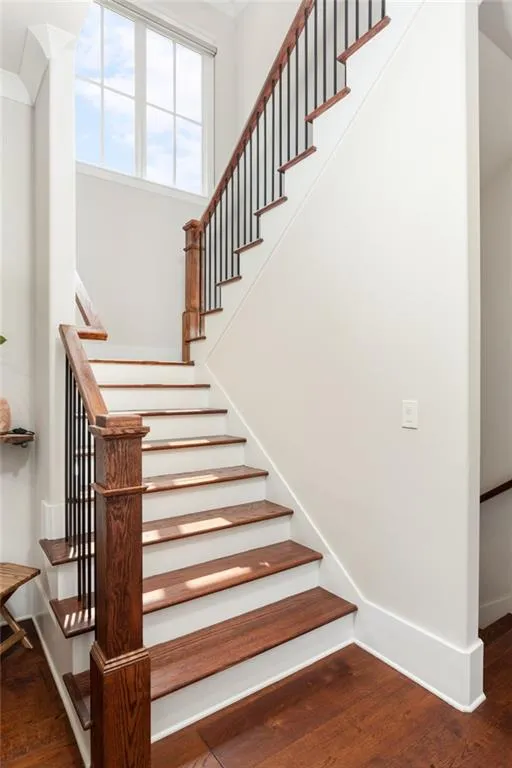 4218 Oak Forest Dr., Atlanta, Georgia 30319, 6 Bedrooms Bedrooms, 0 ,7 BathroomsBathrooms,Residential,For Sale,4218 Oak Forest Dr.,7829370