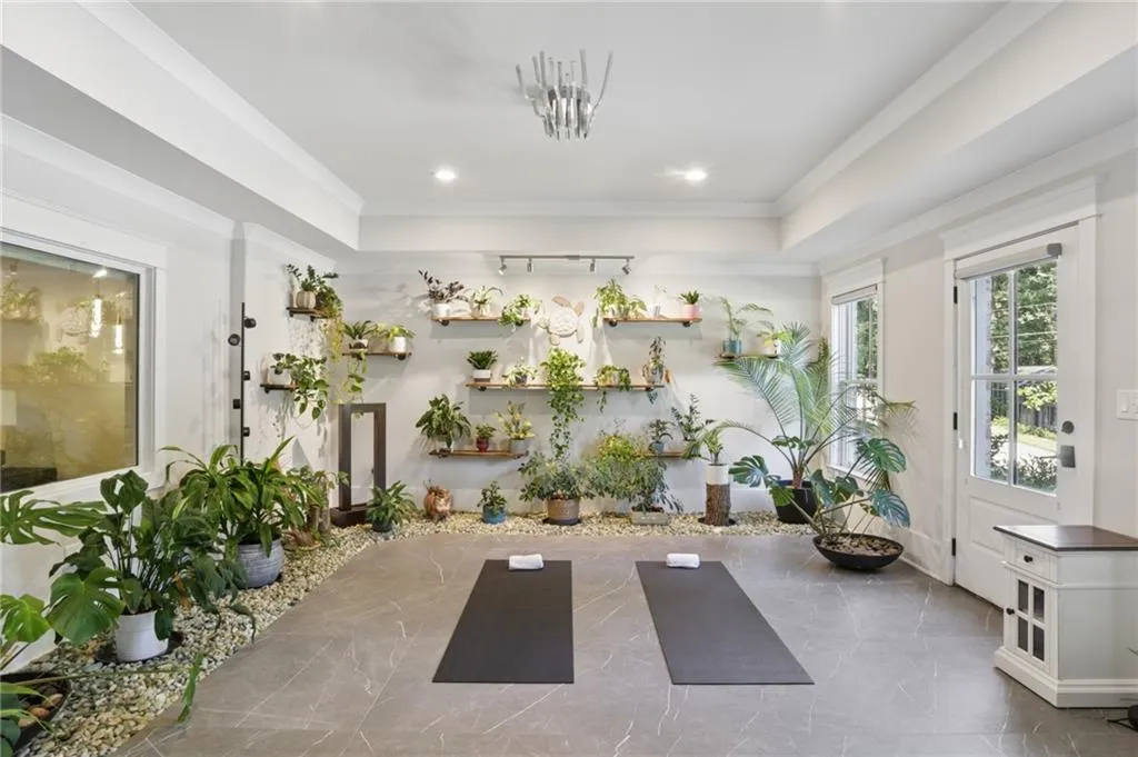 Yoga Solarium, Wellness Room