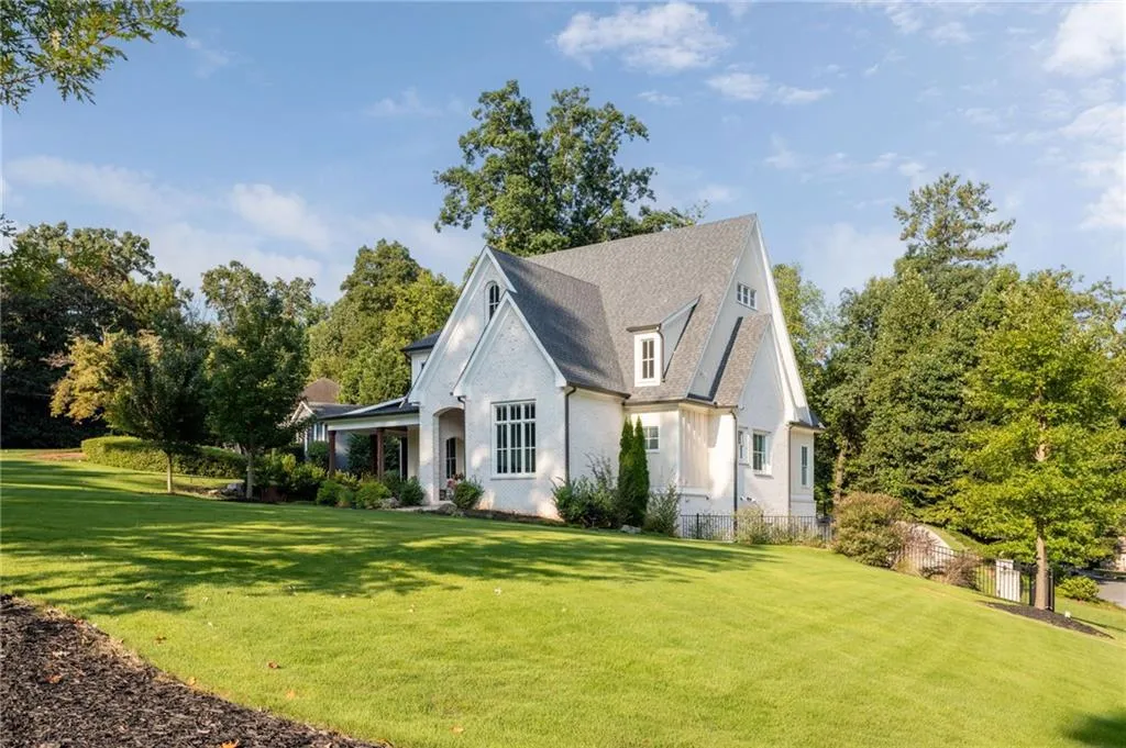 4218 Oak Forest Dr., Atlanta, Georgia 30319, 6 Bedrooms Bedrooms, 0 ,7 BathroomsBathrooms,Residential,For Sale,4218 Oak Forest Dr.,7829370