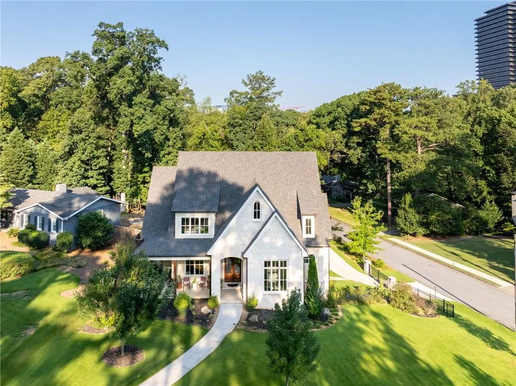 4218 Oak Forest Dr., Atlanta, Georgia 30319, 6 Bedrooms Bedrooms, 0 ,7 BathroomsBathrooms,Residential,For Sale,4218 Oak Forest Dr.,7829370