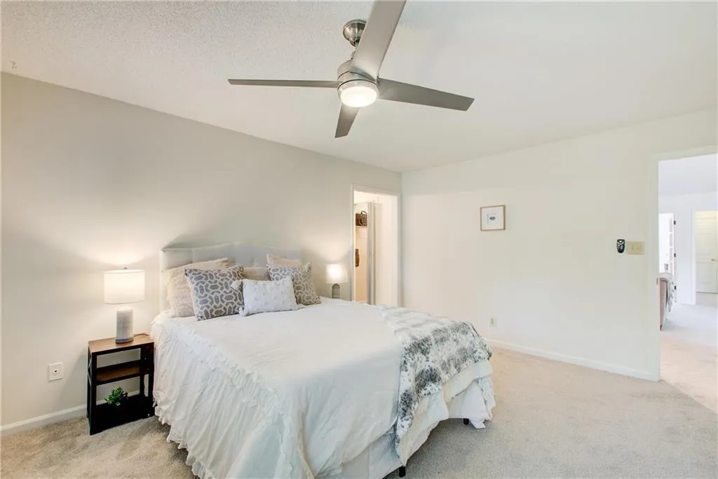 202 Garden Court, Atlanta, Georgia 30328, 3 Bedrooms Bedrooms, ,2 BathroomsBathrooms,Residential,Sold,202 Garden Court,7591663