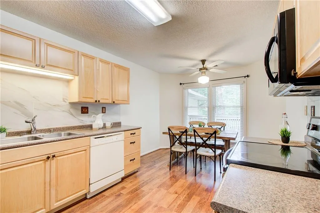 Spacious Kitchen
