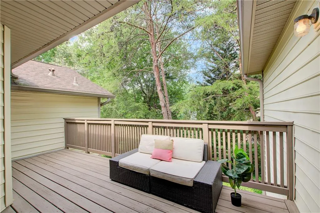 Private Deck w/wooded view