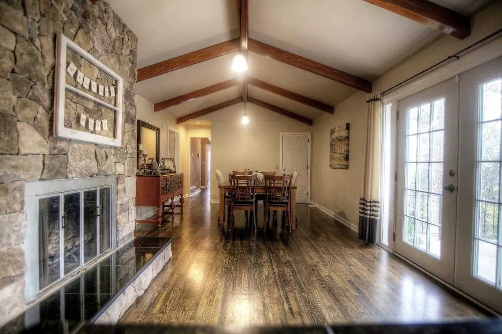 5615 Kayron Drive Ne, Atlanta, Georgia 30342, 3 Bedrooms Bedrooms, ,2 BathroomsBathrooms,Residential,Sold,5615 Kayron Drive Ne,5669065