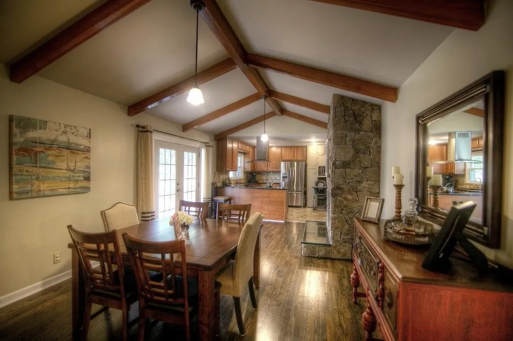 5615 Kayron Drive Ne, Atlanta, Georgia 30342, 3 Bedrooms Bedrooms, ,2 BathroomsBathrooms,Residential,Sold,5615 Kayron Drive Ne,5669065