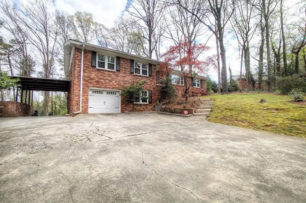 5615 Kayron Drive Ne, Atlanta, Georgia 30342, 3 Bedrooms Bedrooms, ,2 BathroomsBathrooms,Residential,Sold,5615 Kayron Drive Ne,5669065