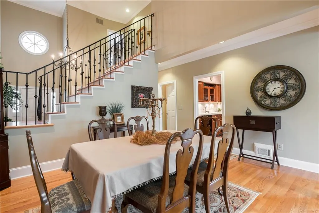 5996 Mitchell Road Unit 12, Sandy Springs, Georgia 30328, 3 Bedrooms Bedrooms, ,3 BathroomsBathrooms,Residential,Sold,5996 Mitchell Road Unit 12,6048635