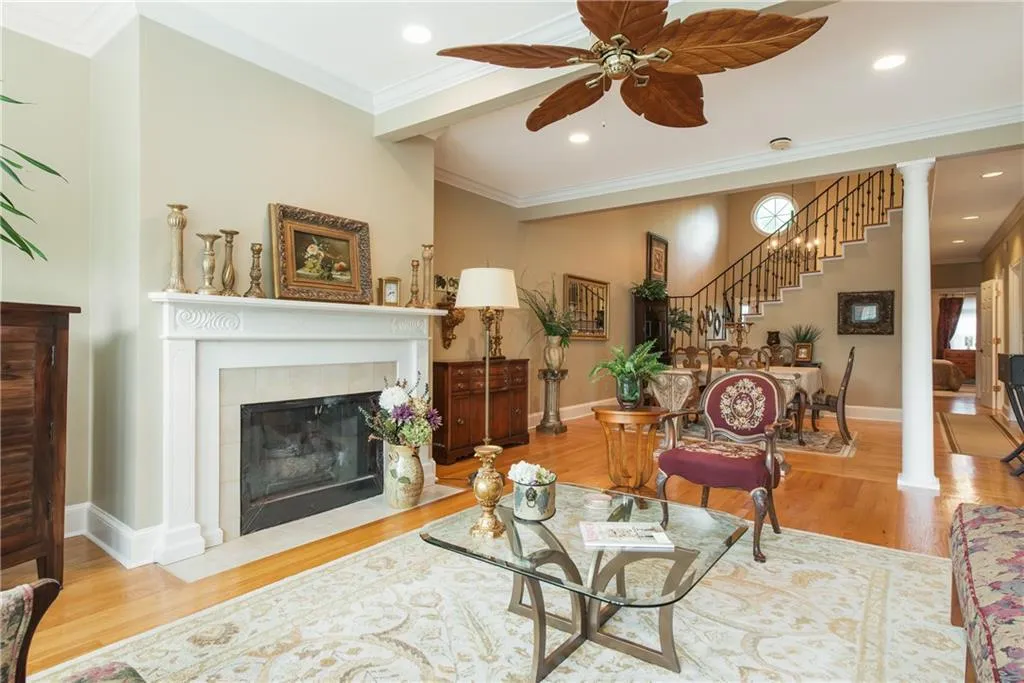 5996 Mitchell Road Unit 12, Sandy Springs, Georgia 30328, 3 Bedrooms Bedrooms, ,3 BathroomsBathrooms,Residential,Sold,5996 Mitchell Road Unit 12,6048635