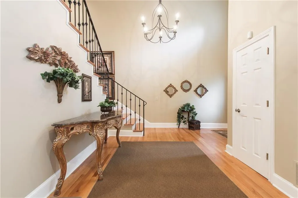 5996 Mitchell Road Unit 12, Sandy Springs, Georgia 30328, 3 Bedrooms Bedrooms, ,3 BathroomsBathrooms,Residential,Sold,5996 Mitchell Road Unit 12,6048635