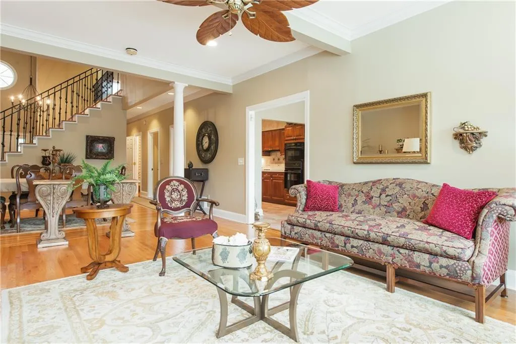5996 Mitchell Road Unit 12, Sandy Springs, Georgia 30328, 3 Bedrooms Bedrooms, ,3 BathroomsBathrooms,Residential,Sold,5996 Mitchell Road Unit 12,6048635