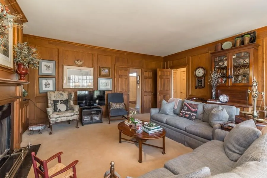 20 Glen Oaks Drive, Atlanta, Georgia 30327, 5 Bedrooms Bedrooms, ,4 BathroomsBathrooms,Residential,Sold,20 Glen Oaks Drive,5771665