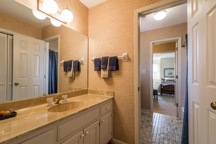 20 Glen Oaks Drive, Atlanta, Georgia 30327, 5 Bedrooms Bedrooms, ,4 BathroomsBathrooms,Residential,Sold,20 Glen Oaks Drive,5771665