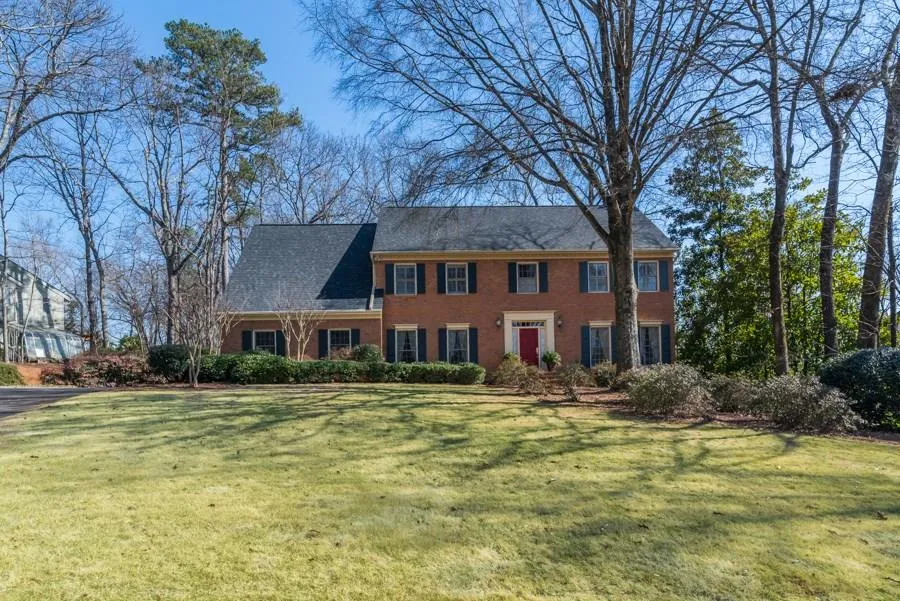 20 Glen Oaks Drive, Atlanta, Georgia 30327, 5 Bedrooms Bedrooms, ,4 BathroomsBathrooms,Residential,Sold,20 Glen Oaks Drive,5771665