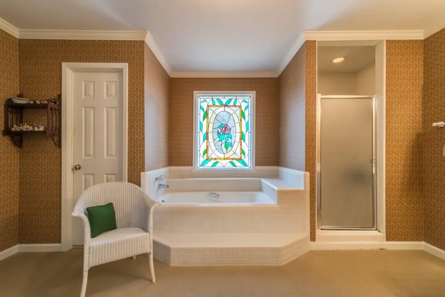 20 Glen Oaks Drive, Atlanta, Georgia 30327, 5 Bedrooms Bedrooms, ,4 BathroomsBathrooms,Residential,Sold,20 Glen Oaks Drive,5771665