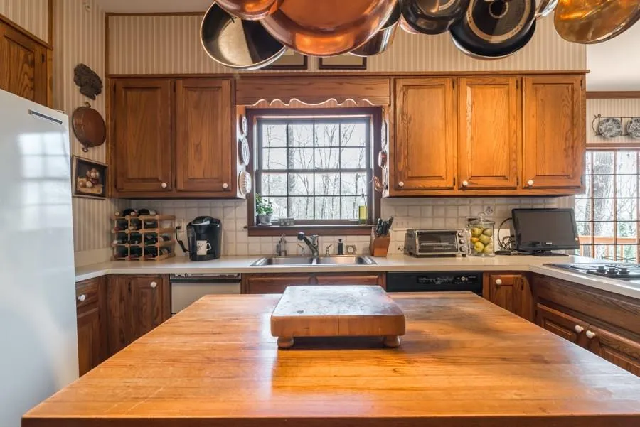 20 Glen Oaks Drive, Atlanta, Georgia 30327, 5 Bedrooms Bedrooms, ,4 BathroomsBathrooms,Residential,Sold,20 Glen Oaks Drive,5771665