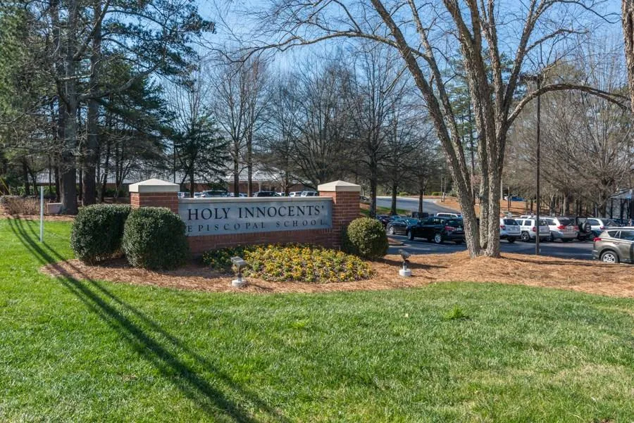 20 Glen Oaks Drive, Atlanta, Georgia 30327, 5 Bedrooms Bedrooms, ,4 BathroomsBathrooms,Residential,Sold,20 Glen Oaks Drive,5771665