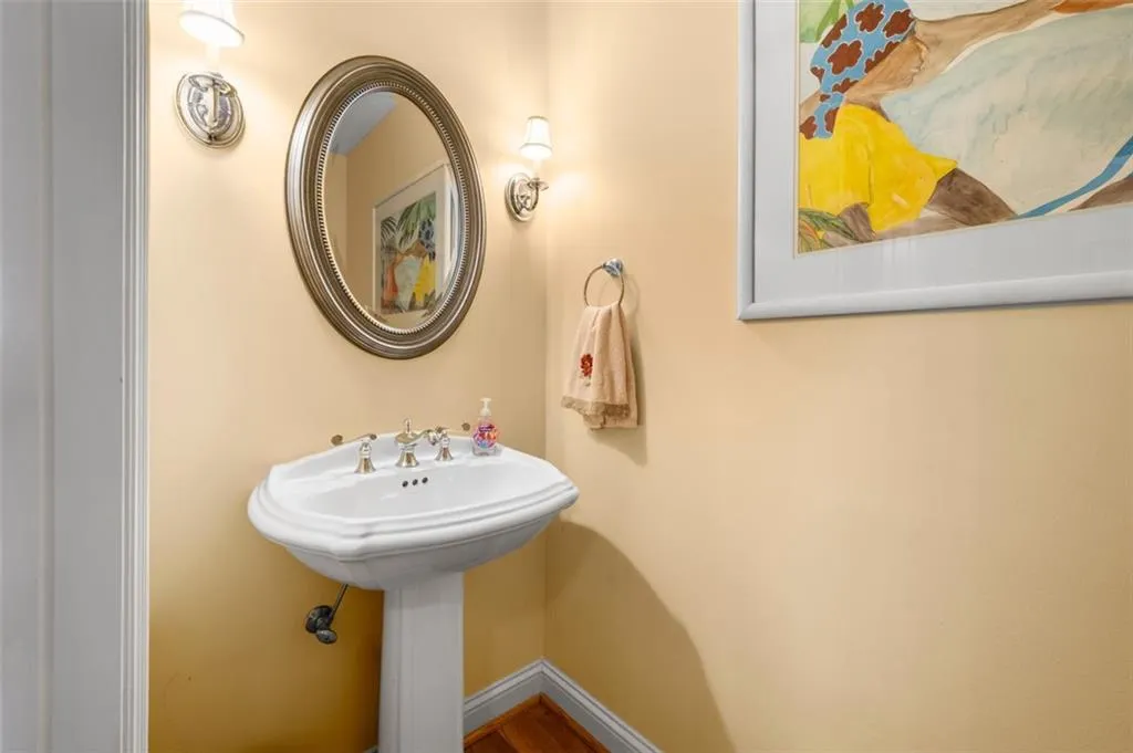 1735 Peachtree Street Ne Unit 316, Atlanta, Georgia 30309, 2 Bedrooms Bedrooms, ,2 BathroomsBathrooms,Residential,For Sale,1735 Peachtree Street Ne Unit 316,7590022