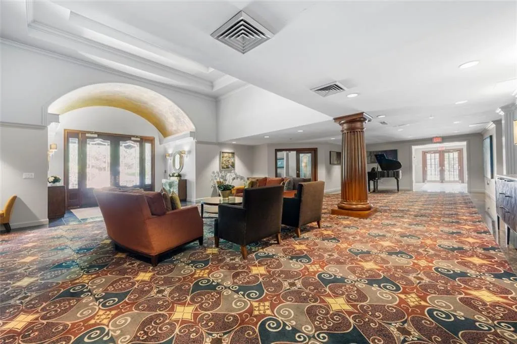 1735 Peachtree Street Ne Unit 316, Atlanta, Georgia 30309, 2 Bedrooms Bedrooms, ,2 BathroomsBathrooms,Residential,For Sale,1735 Peachtree Street Ne Unit 316,7590022
