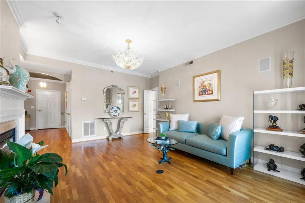 1735 Peachtree Street Ne Unit 316, Atlanta, Georgia 30309, 2 Bedrooms Bedrooms, ,2 BathroomsBathrooms,Residential,For Sale,1735 Peachtree Street Ne Unit 316,7590022