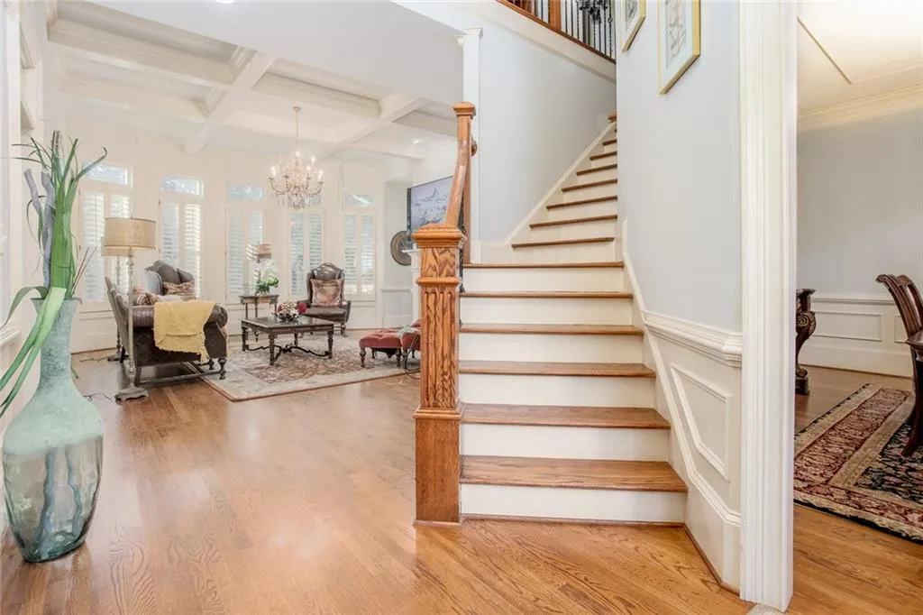 7938 Stratford Lane, Sandy Springs, Georgia 30350, 5 Bedrooms Bedrooms, ,5 BathroomsBathrooms,Residential,Sold,7938 Stratford Lane,7033914