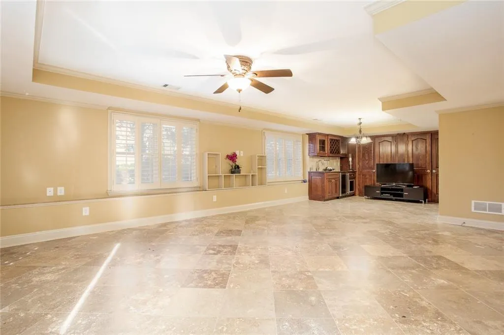 7938 Stratford Lane, Sandy Springs, Georgia 30350, 5 Bedrooms Bedrooms, ,5 BathroomsBathrooms,Residential,Sold,7938 Stratford Lane,7033914