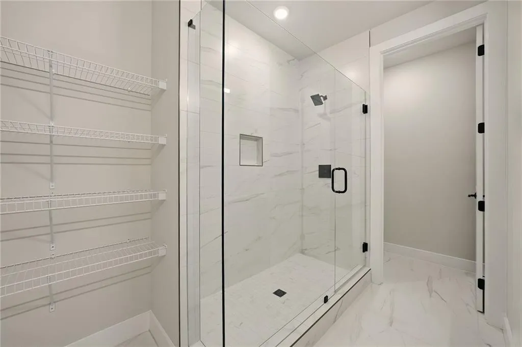2202 Carlton Court Unit 7, Atlanta, Georgia 30318, 3 Bedrooms Bedrooms, ,3 BathroomsBathrooms,Residential,For Sale,2202 Carlton Court Unit 7,7576313