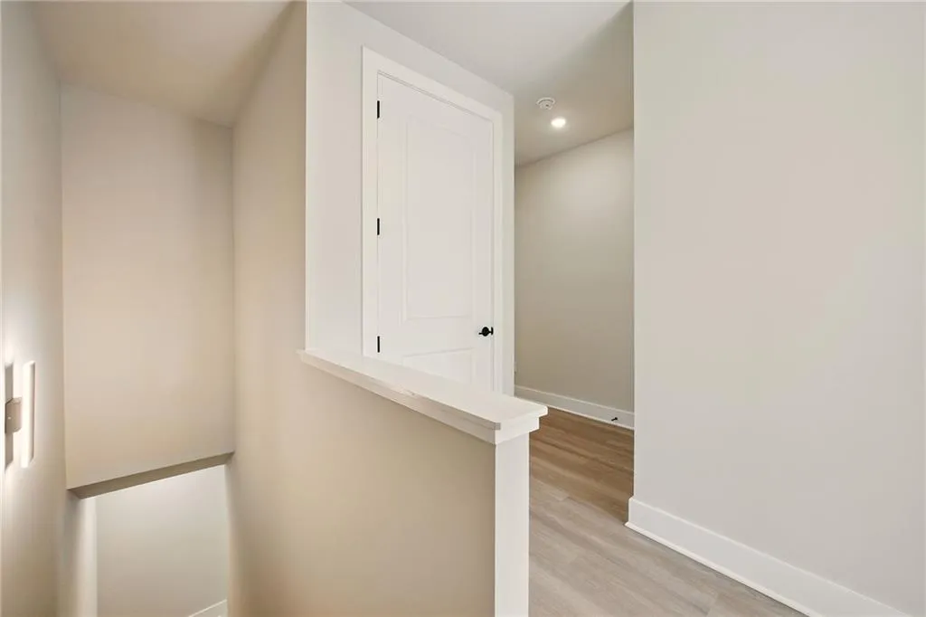 2202 Carlton Court Unit 7, Atlanta, Georgia 30318, 3 Bedrooms Bedrooms, ,3 BathroomsBathrooms,Residential,For Sale,2202 Carlton Court Unit 7,7576313