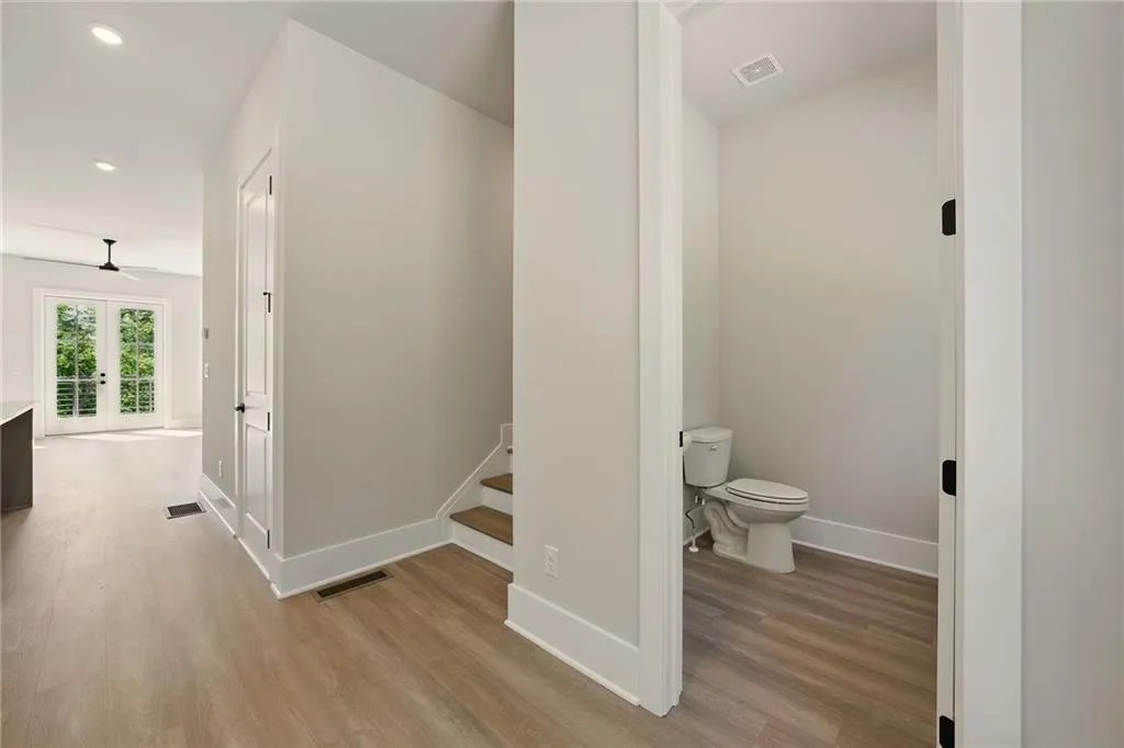 2202 Carlton Court Unit 7, Atlanta, Georgia 30318, 3 Bedrooms Bedrooms, ,3 BathroomsBathrooms,Residential,For Sale,2202 Carlton Court Unit 7,7576313