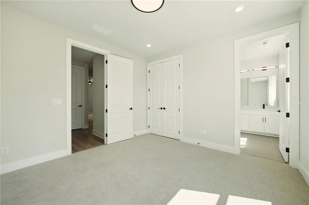 2202 Carlton Court Unit 7, Atlanta, Georgia 30318, 3 Bedrooms Bedrooms, ,3 BathroomsBathrooms,Residential,For Sale,2202 Carlton Court Unit 7,7576313