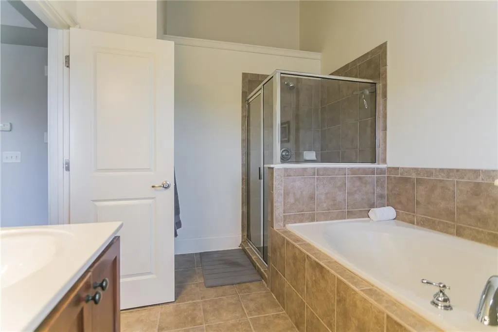 6469 Chariot Street, Sandy Springs, Georgia 30328, 3 Bedrooms Bedrooms, ,2 BathroomsBathrooms,Residential,Sold,6469 Chariot Street,6743295