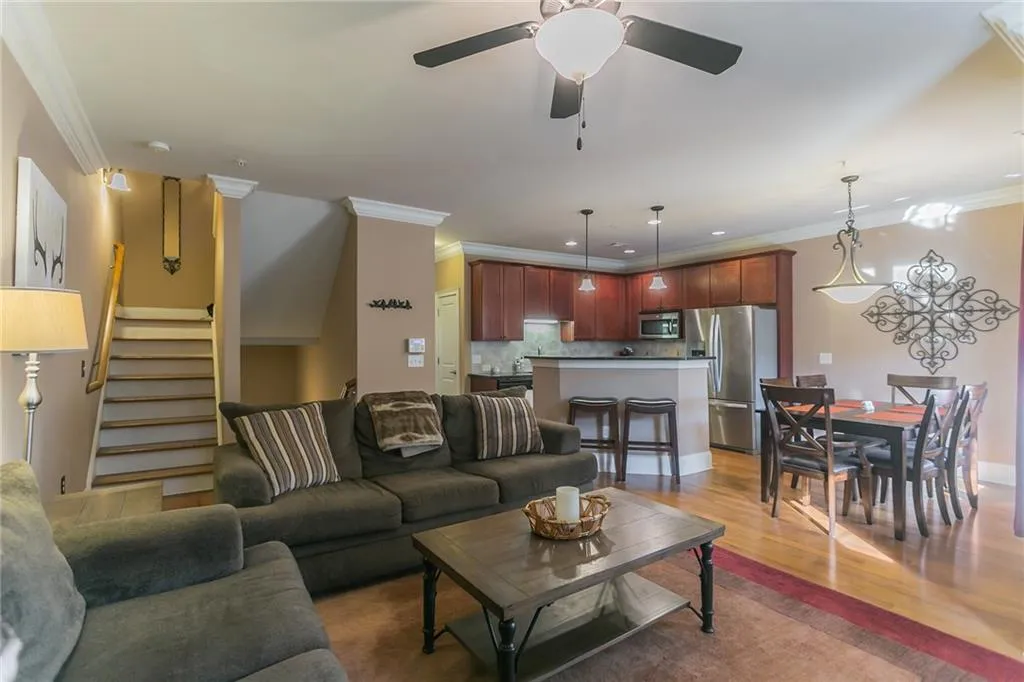 6469 Chariot Street, Sandy Springs, Georgia 30328, 3 Bedrooms Bedrooms, ,2 BathroomsBathrooms,Residential,Sold,6469 Chariot Street,6743295
