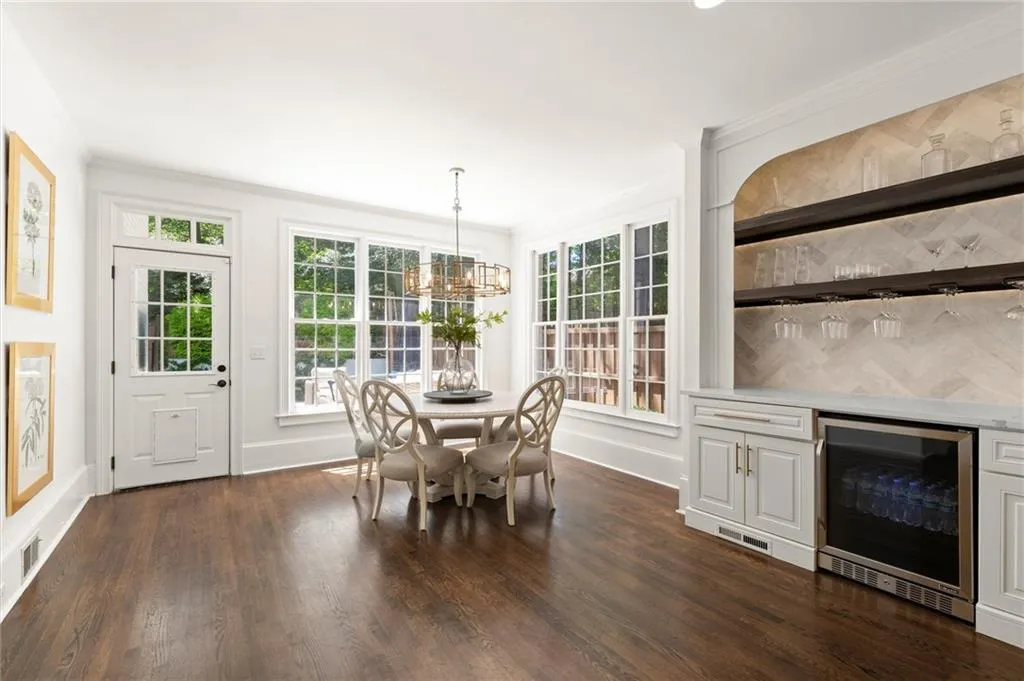 5120 Falcon Chase Lane, Atlanta, Georgia 30342, 3 Bedrooms Bedrooms, ,3 BathroomsBathrooms,Residential,Sold,5120 Falcon Chase Lane,7585071